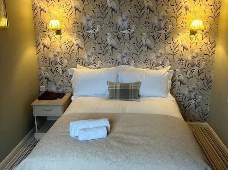 هتل The Ardingly Inn