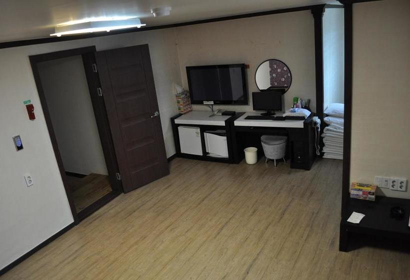 فندق Goodstay Woosin