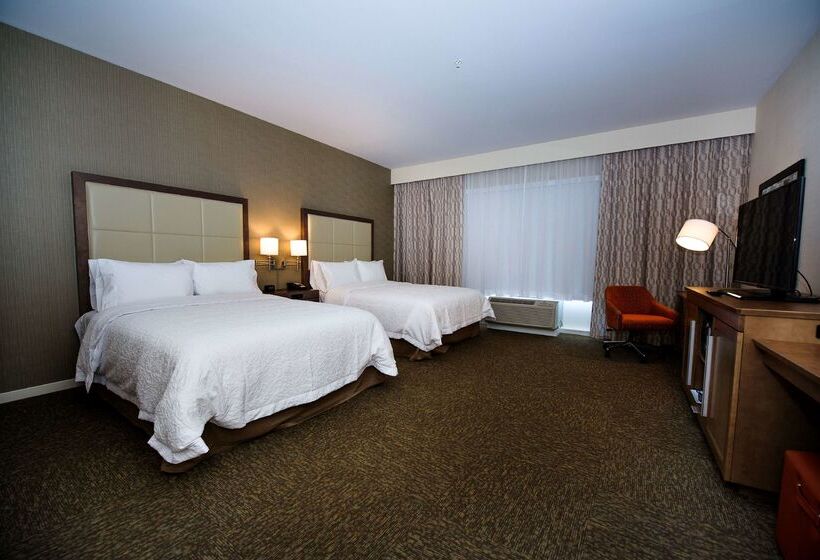 هتل Hampton Inn & Suites By Hilton Truro
