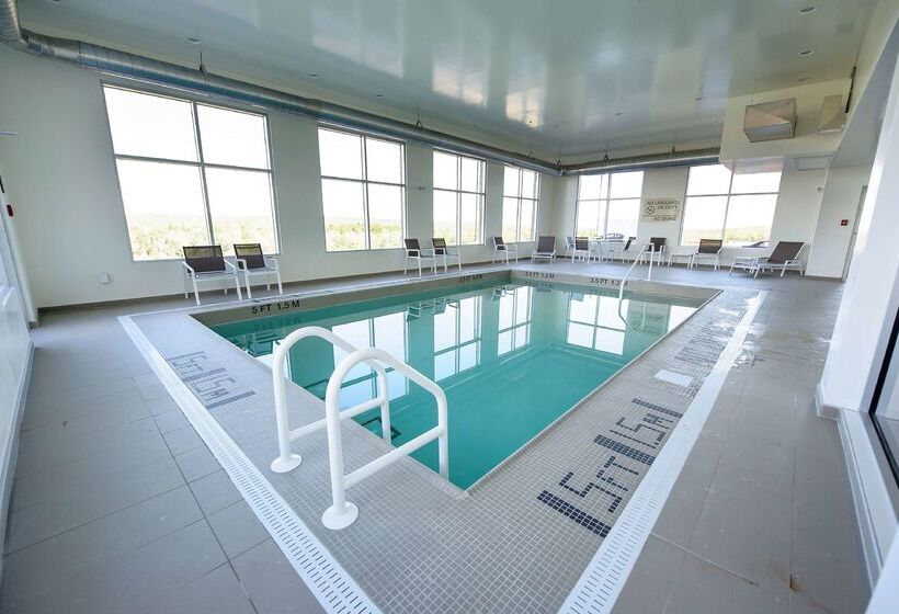 هتل Hampton Inn & Suites By Hilton Truro