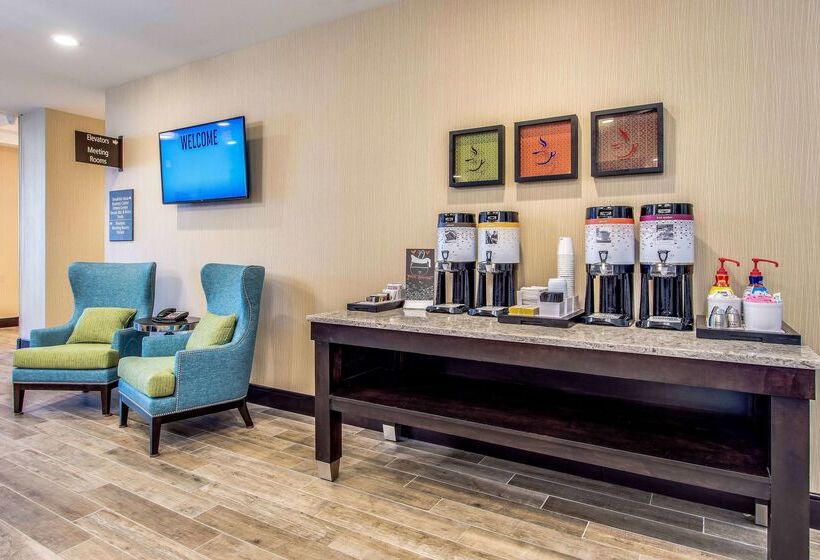 هتل Hampton Inn & Suites Clearwater Beach