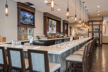 هتل Voco The Clair Cincinnati Downtown, An Ihg