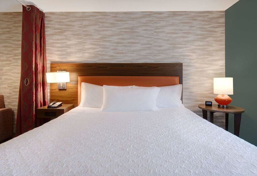 هتل Home2 Suites By Hilton Waco
