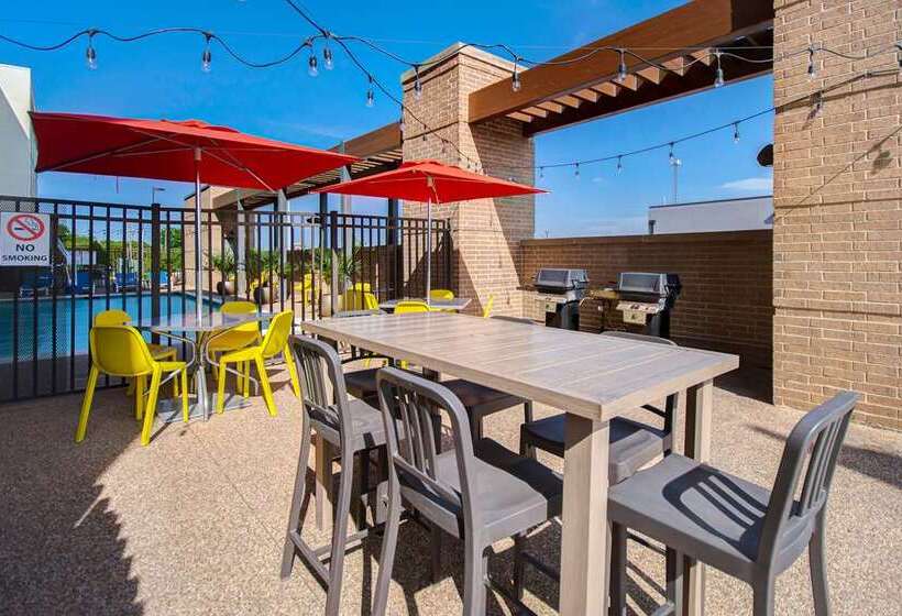 هتل Home2 Suites By Hilton Waco
