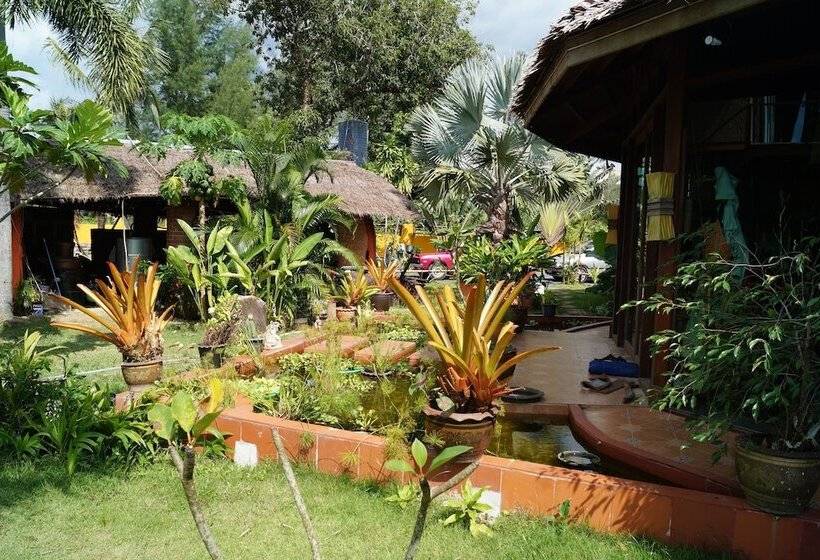 هتل Relax Eco Life Center   Khao Lak