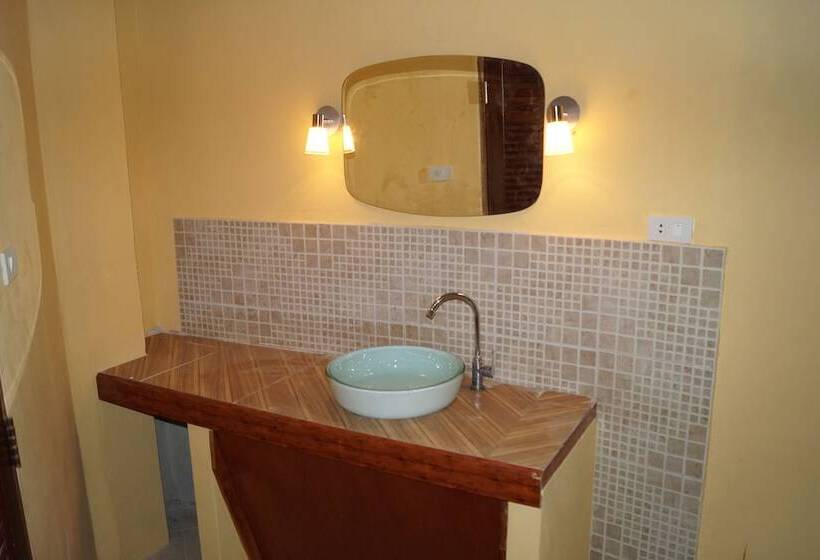 هتل Relax Eco Life Center   Khao Lak
