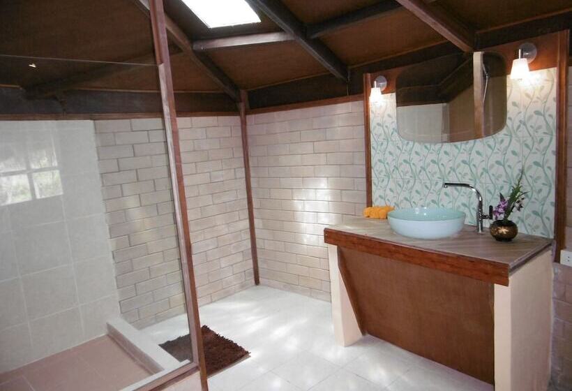 هتل Relax Eco Life Center   Khao Lak