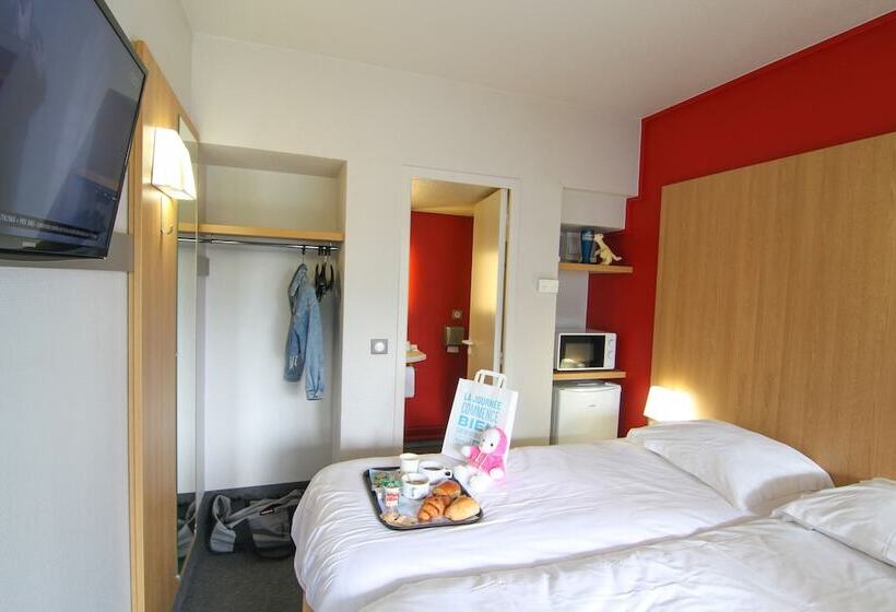 هتل Kyriad Direct Poitiers  Gare Du Futuroscope