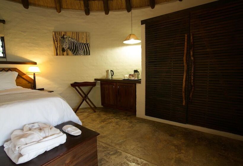 هتل Mopane Bush Lodge