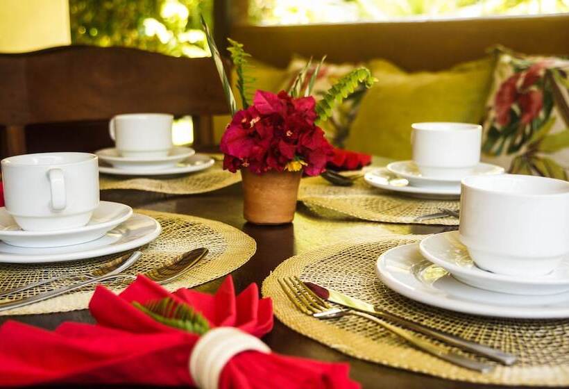 هتل Pousada Samambaia