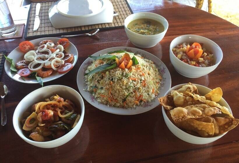 Отель Ruhunu Safari Camping