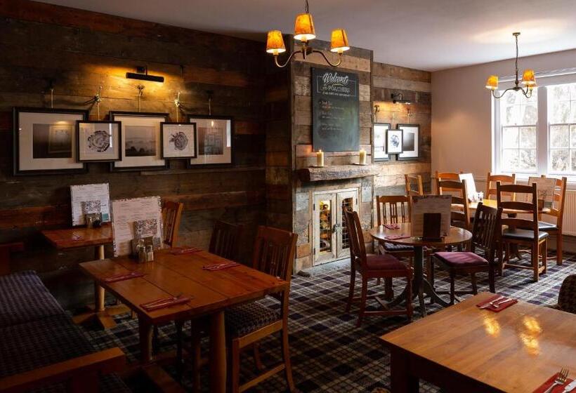هتل The Poacher Inn