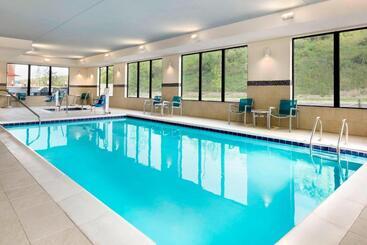 هتل Towneplace Suites By Marriott Pittsburgh Airport/robinson Township