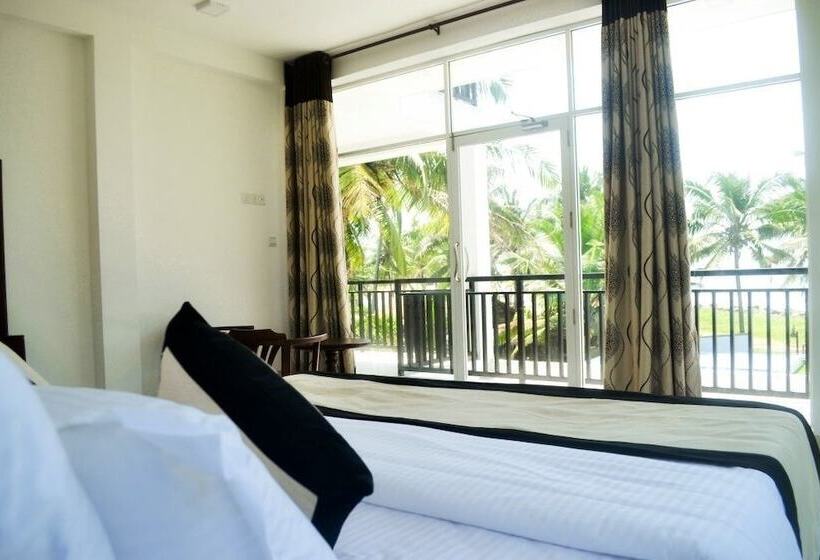 هتل Villa Ocean Dew