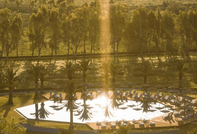 استراحتگاه Grecotel Luxme Costa Botanica