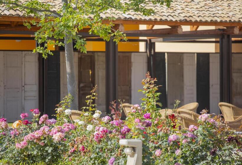استراحتگاه Grecotel Luxme Costa Botanica