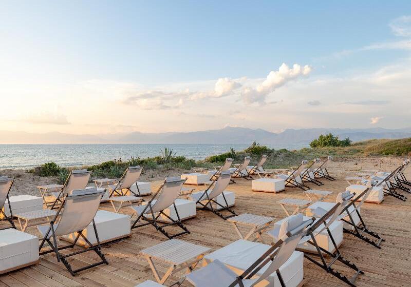استراحتگاه Grecotel Luxme Costa Botanica