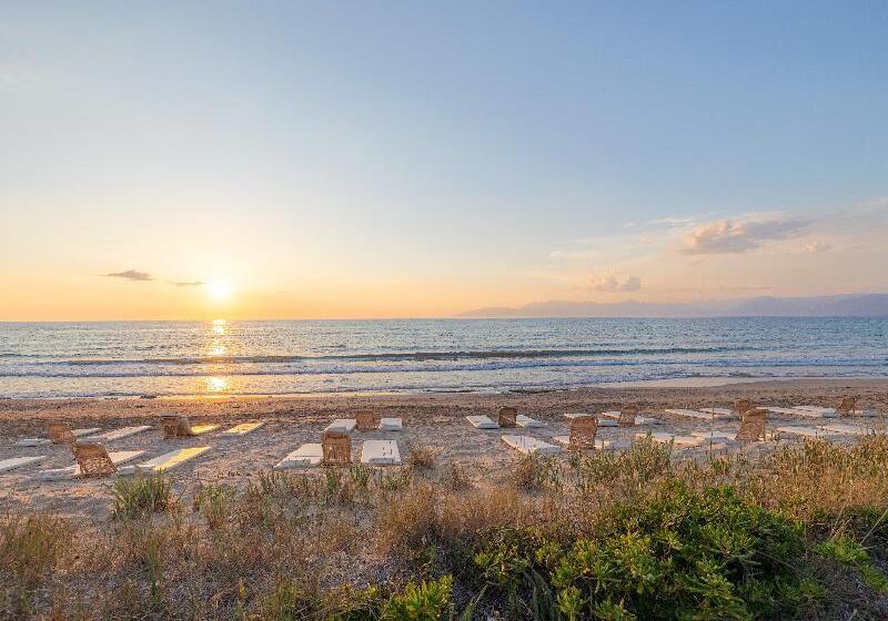 استراحتگاه Grecotel Luxme Costa Botanica
