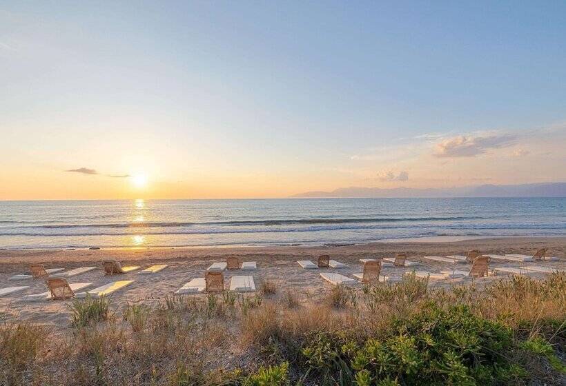 استراحتگاه Grecotel Luxme Costa Botanica
