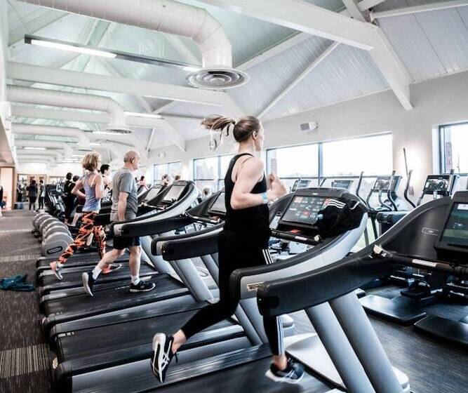 استراحتگاه The Warwickshire Hotel And Country Club