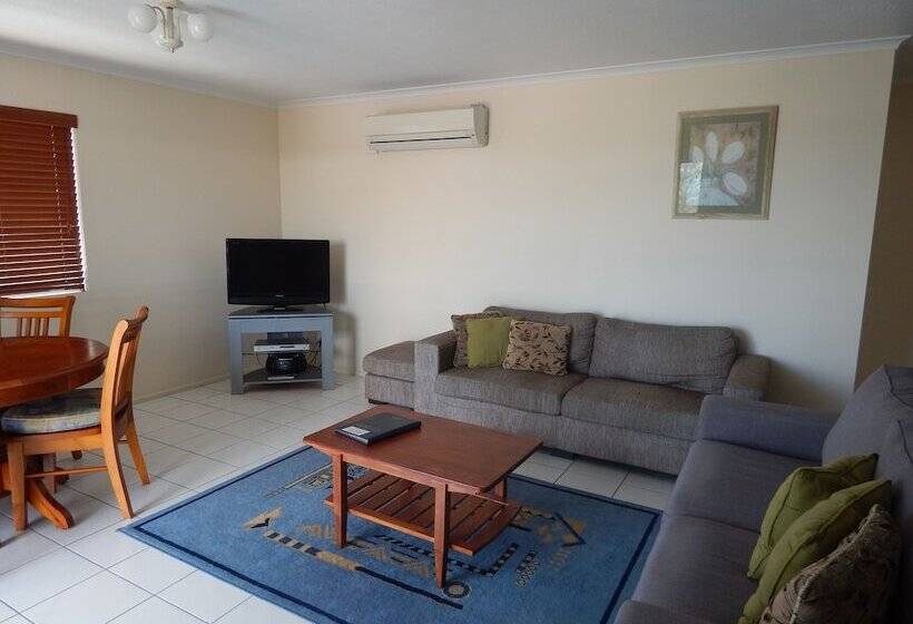Tranquil Shores Holiday Apartments