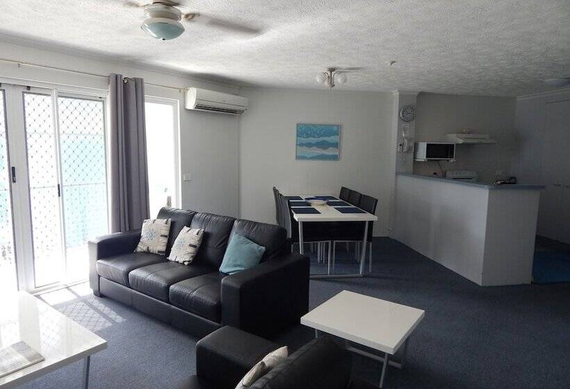 Tranquil Shores Holiday Apartments