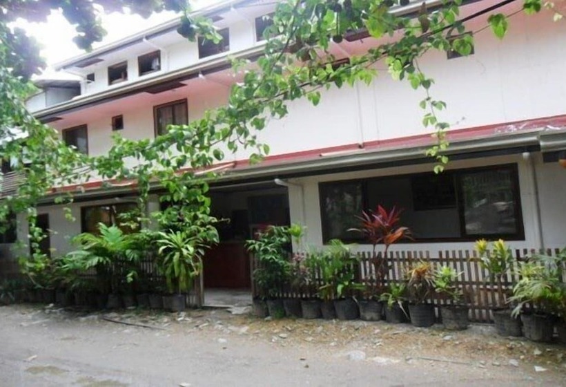 هاستل Wendy's Apartelle
