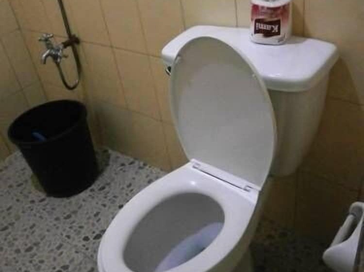 هاستل Wendy's Apartelle