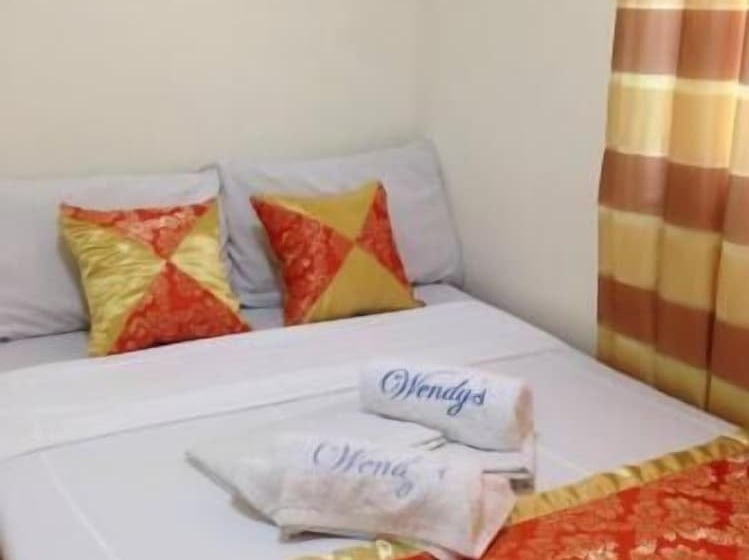 هاستل Wendy's Apartelle