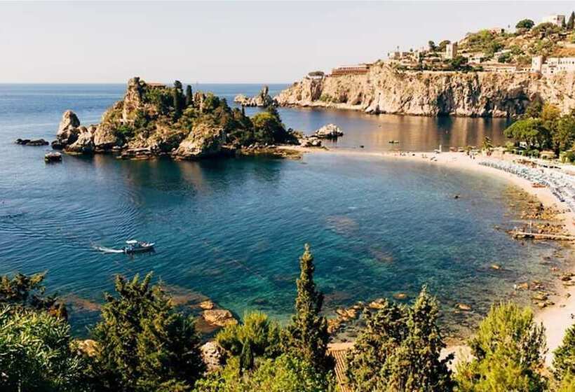 تختخواب و صبحانه New Naxos Village