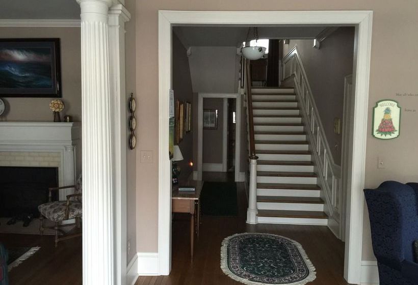 Bed and Breakfast The Collins House Inn