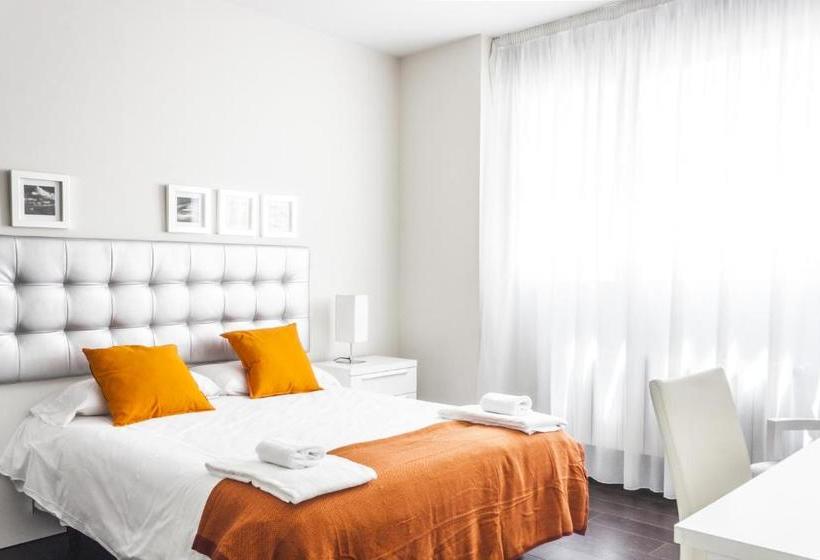 Gran Via Suites