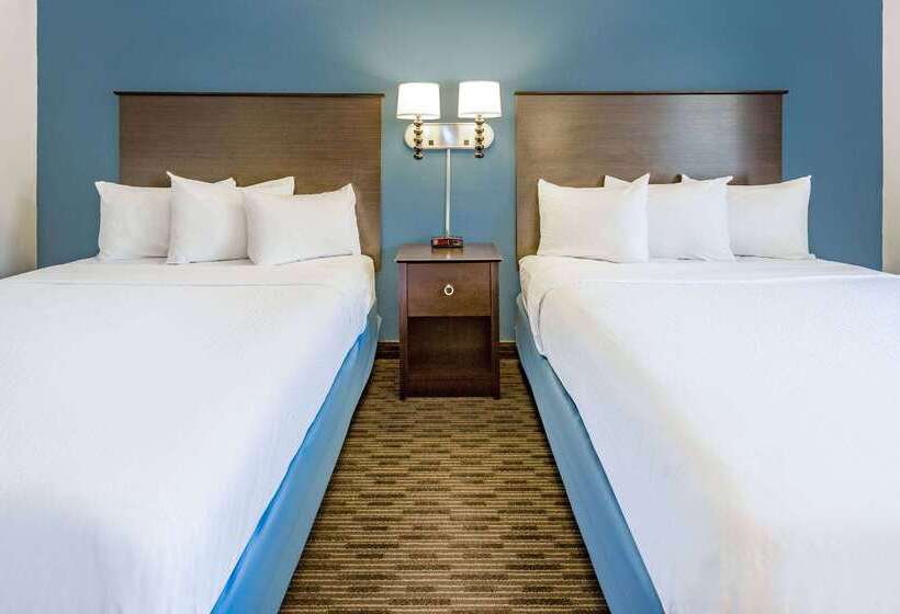 Americinn By Wyndham Hotel And Suites Long Lake