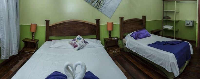 هتل Caribbean Paradise Eco Lodge