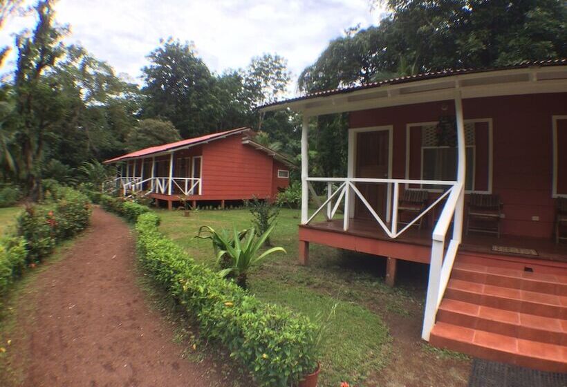 هتل Caribbean Paradise Eco Lodge