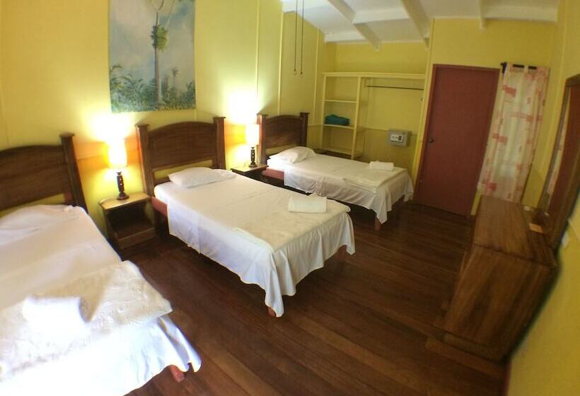 هتل Caribbean Paradise Eco Lodge