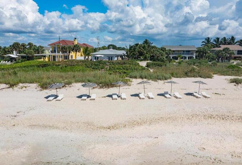 فندق Casey Key Resorts  Beachfront