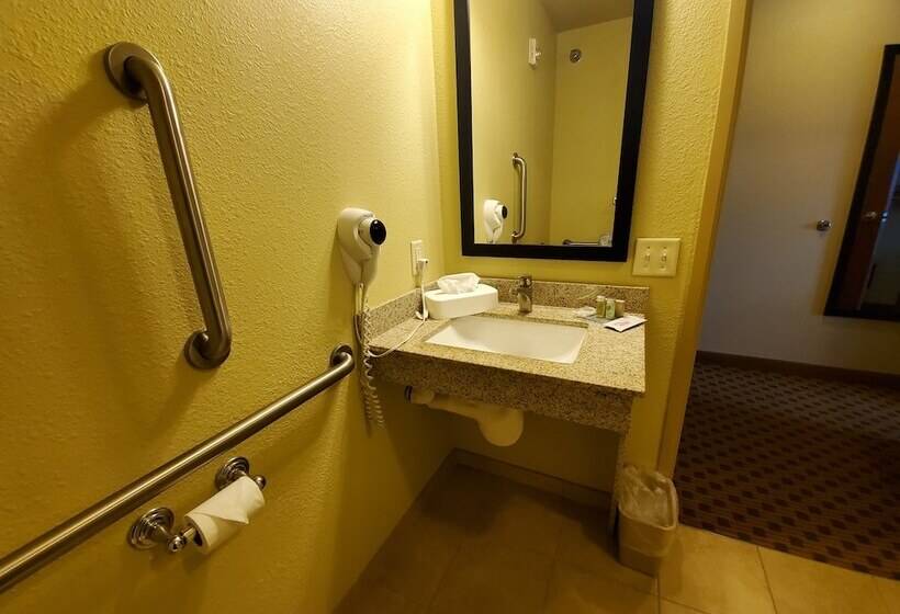 فندق Cobblestone Inn And Suites   Eaton