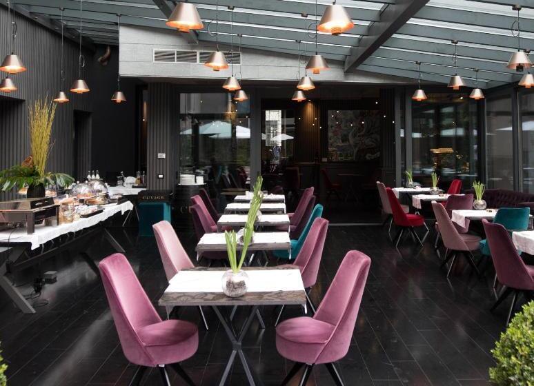 Fotos del hotel Fifty House Cellini:  3