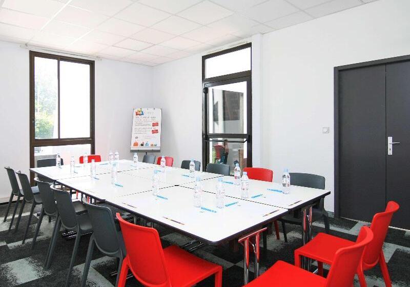 هتل Ibis Styles Toulouse Labège