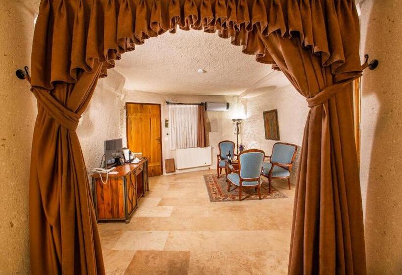 هتل Imperial Cave Suites & Spa