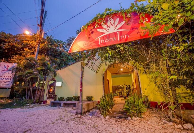 هتل Indra Inn