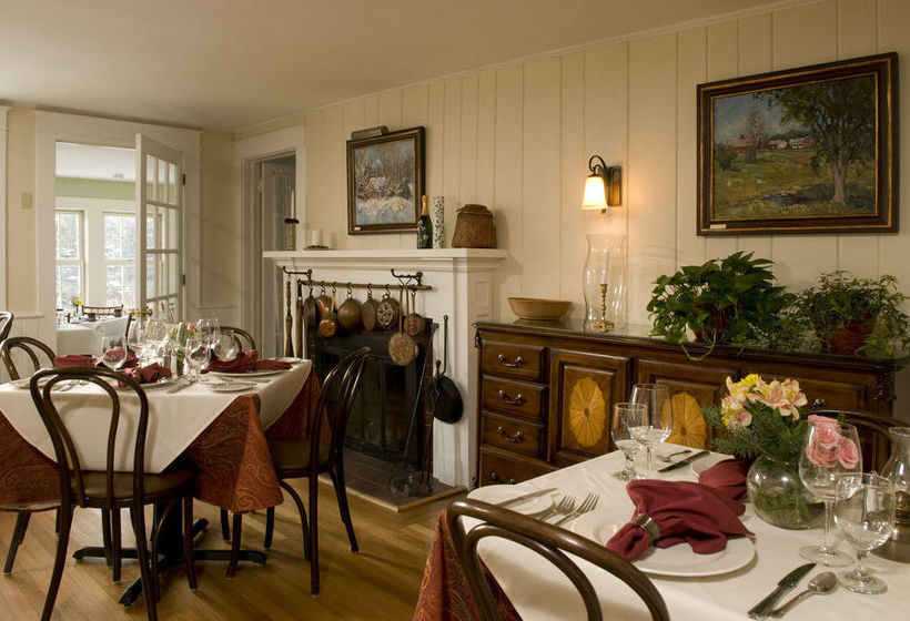 فندق Red Clover Inn And Restaurant
