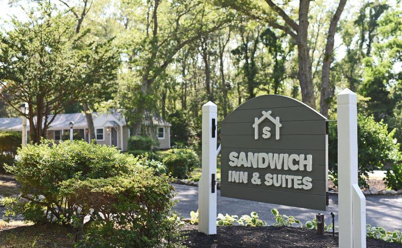 هتل Sandwich Inn And Suites