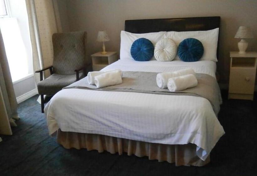 Ilenroy House B&b