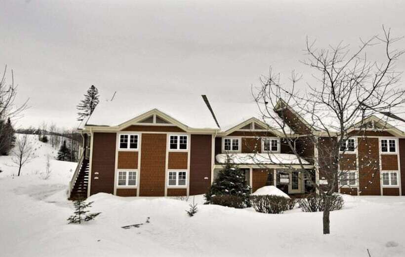 Oasis   Tremblant Sunstar