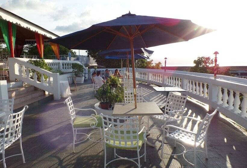 Ocean Air Beach Studio At Montego Bay Club Resort