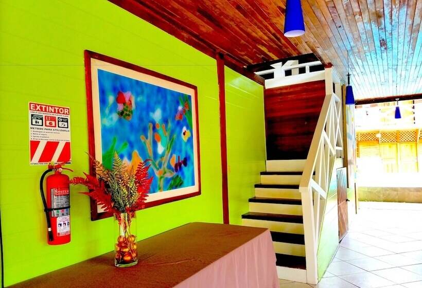 استراحتگاه Lizard King Hotel & Suites