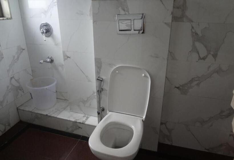 Royal Park Hotel Dockyard