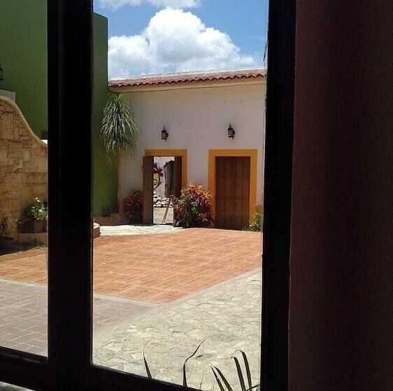 هتل Casona Lulá